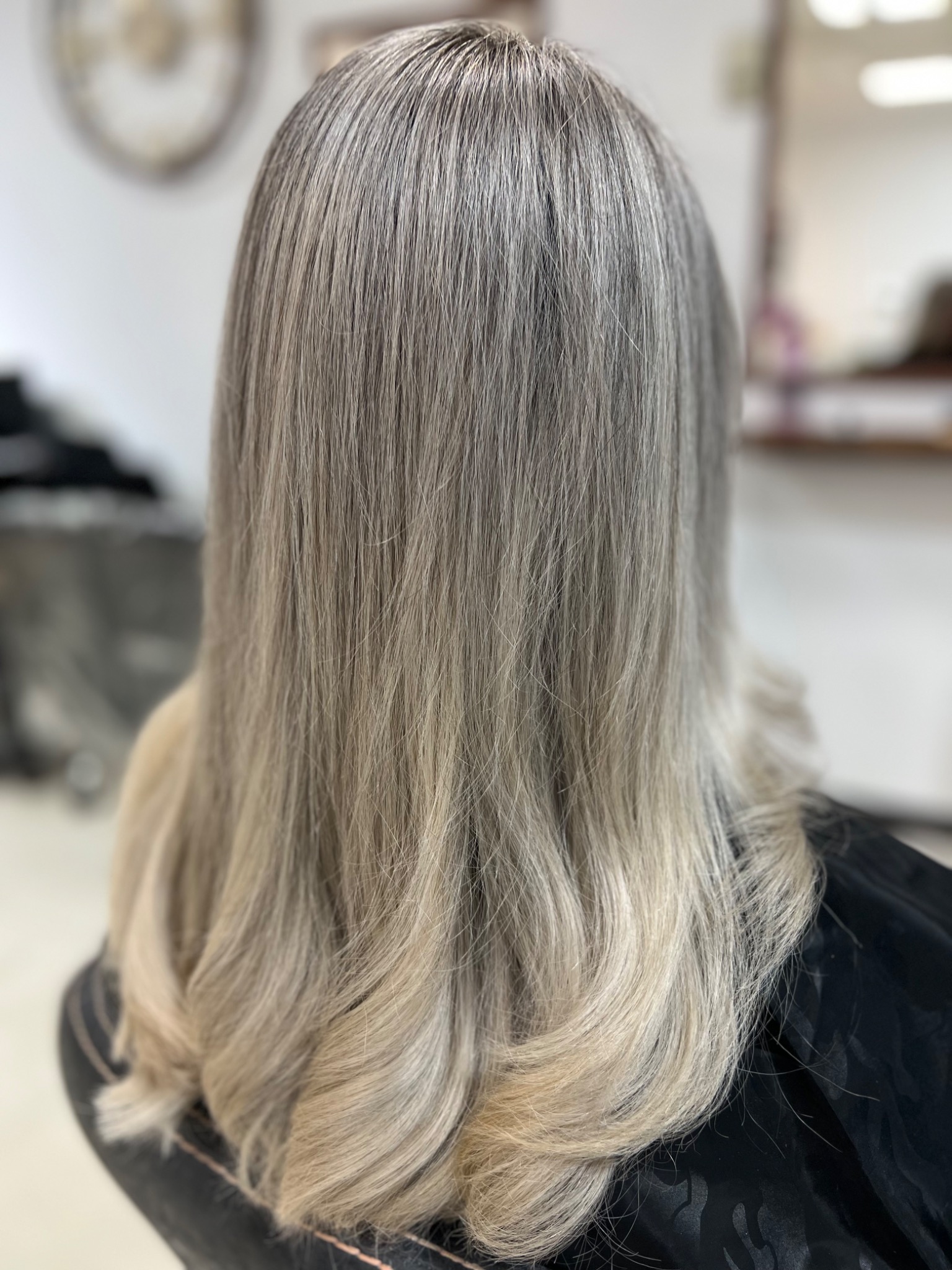 سالن زیبایی آیشین