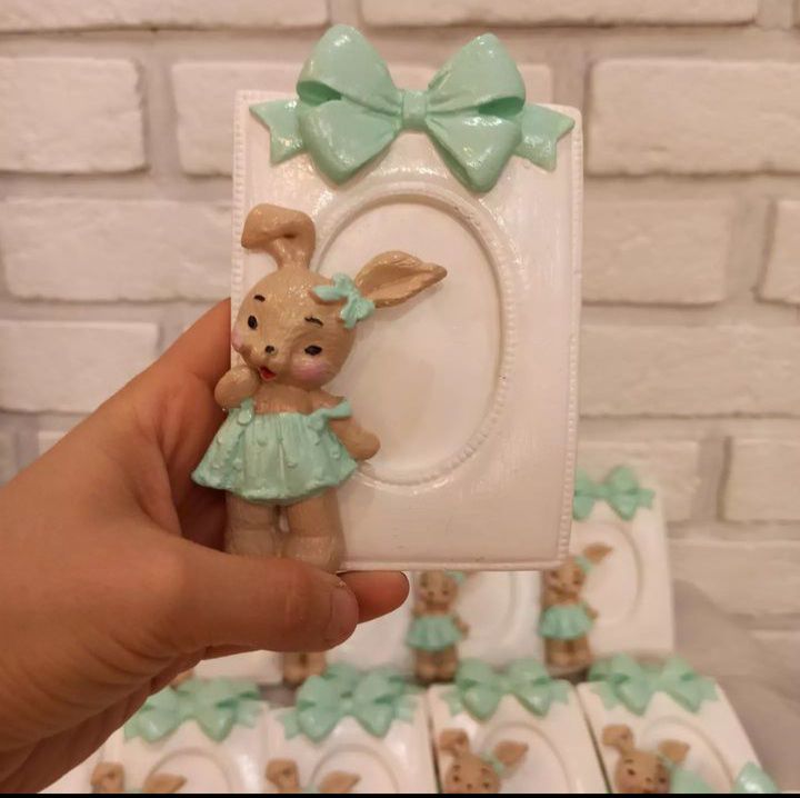 ساخت اکسسوری ،شمع،صابون های درمانی منیر