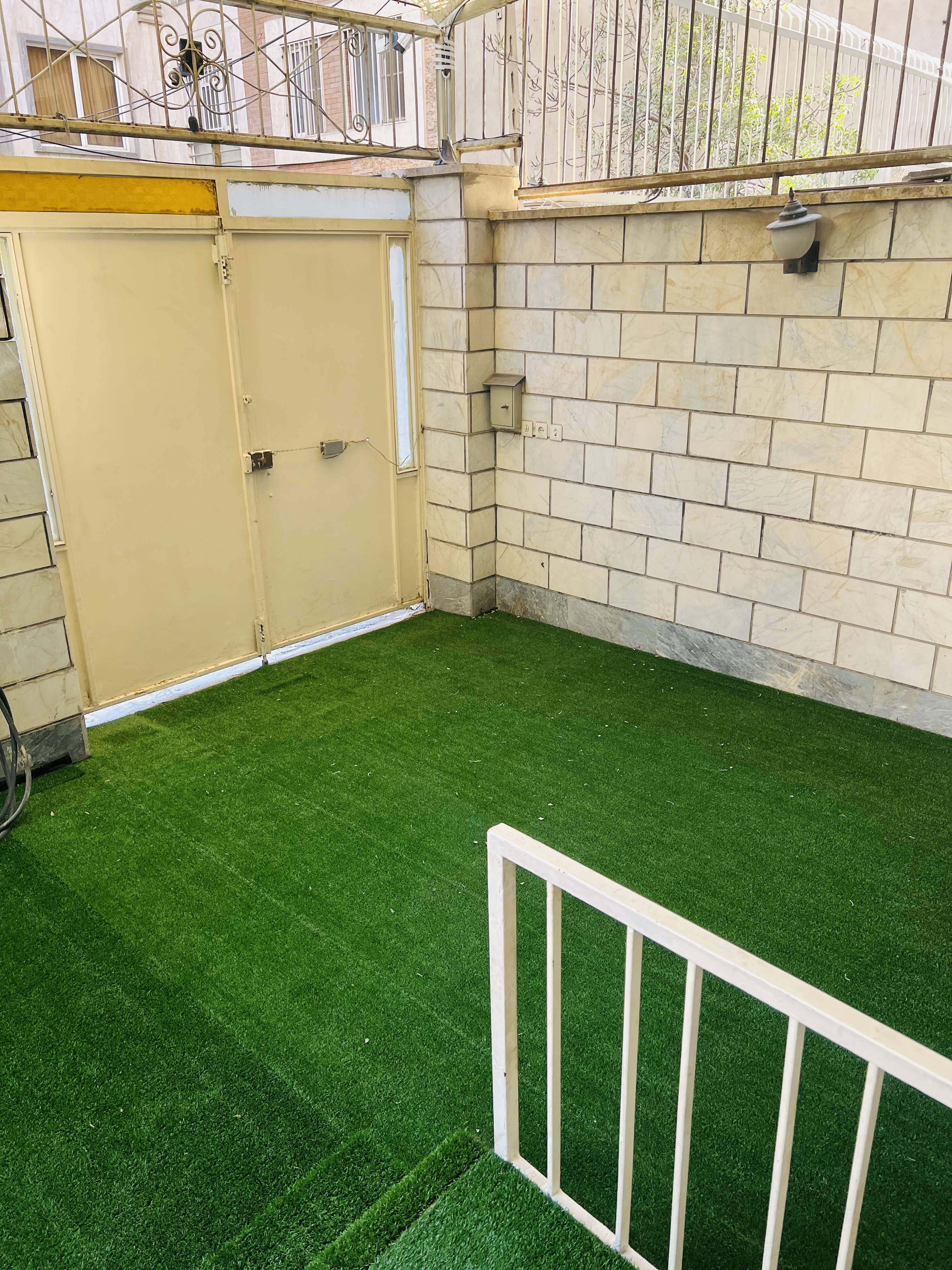 آموزشگاه و مهد زبان های خارجی تین تاک