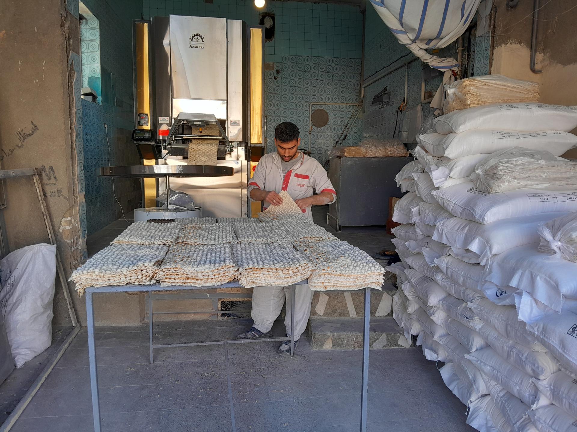 نانوایی سنگکی