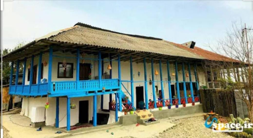 اقامتگاه بومگردی کلبه سوتراش