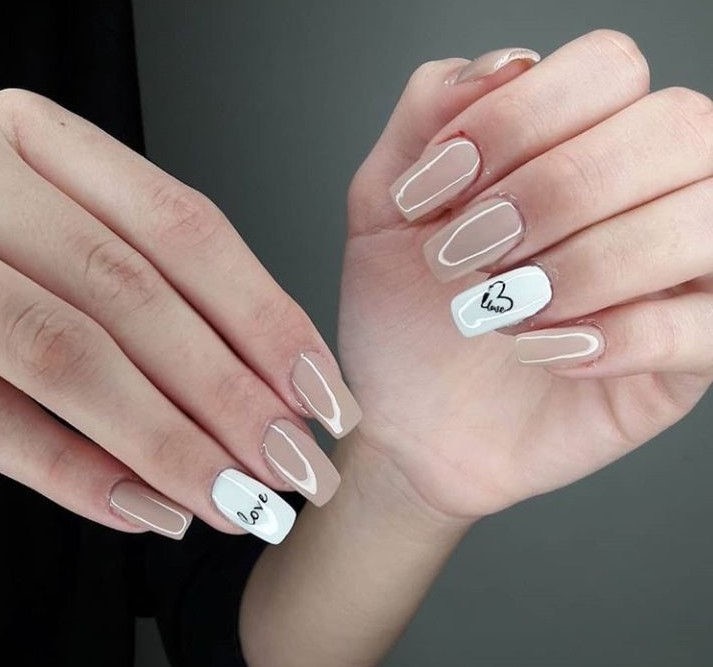 کاشت ناخن برازنده