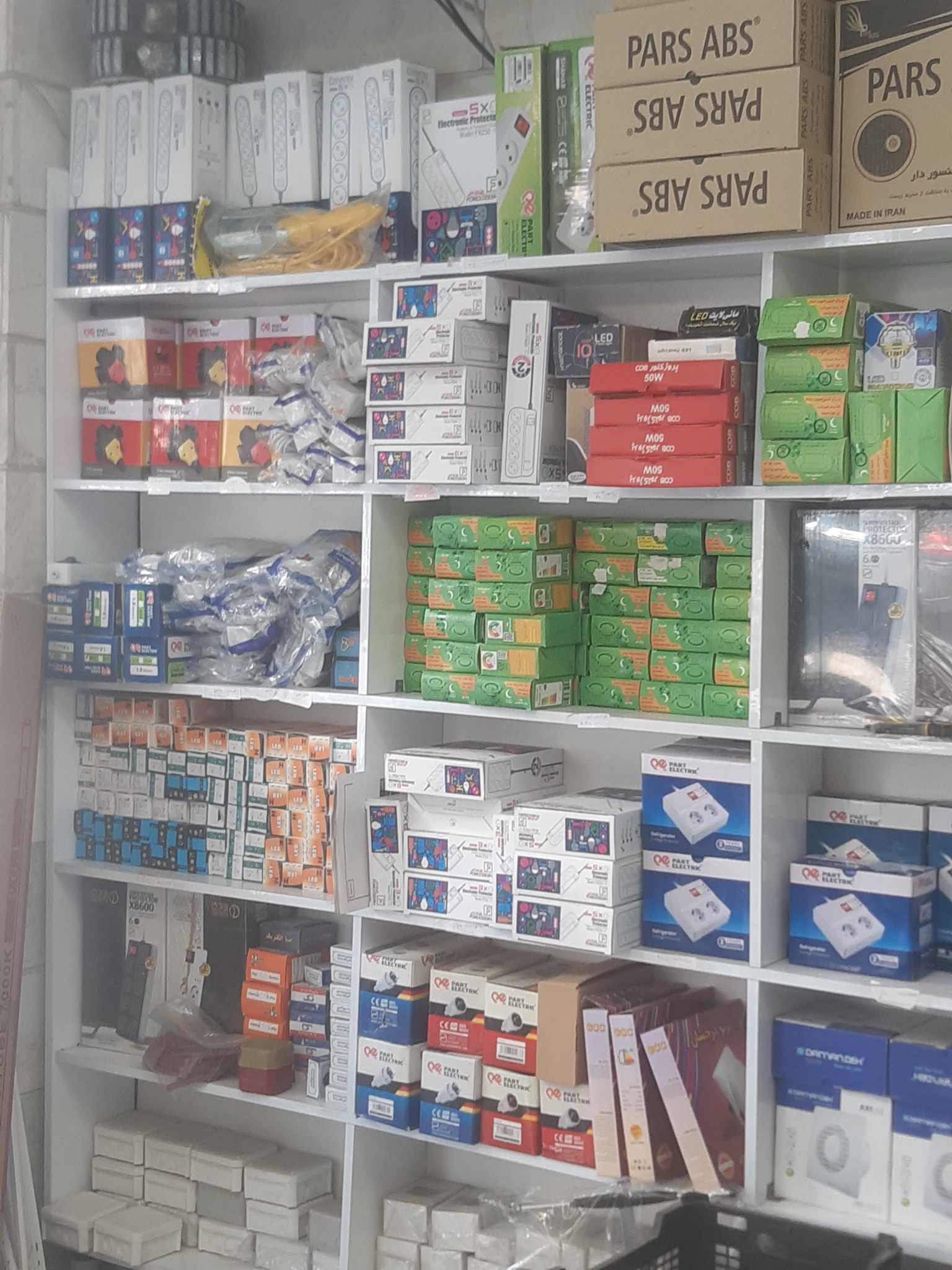 انجام کلیه خدمات دوربین و دزدگیر