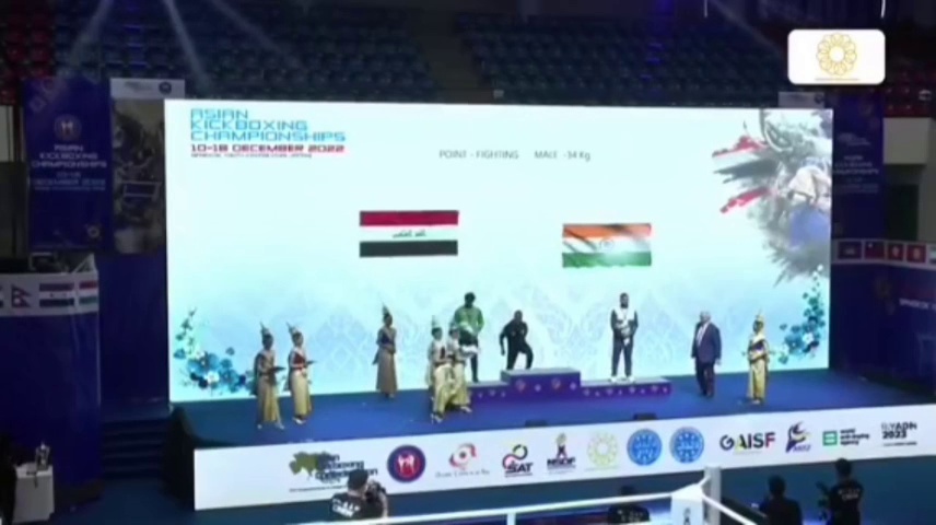 باشگاه کیک بوکسینگ و کاراته اکبرزاده