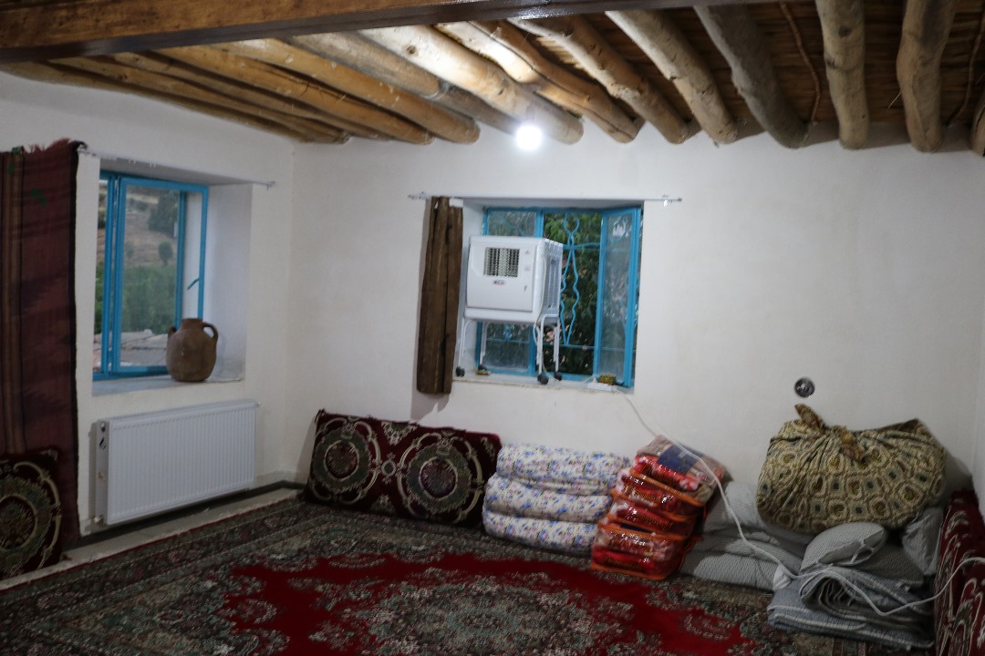 اقامتگاه سنگی شلماش سردشت