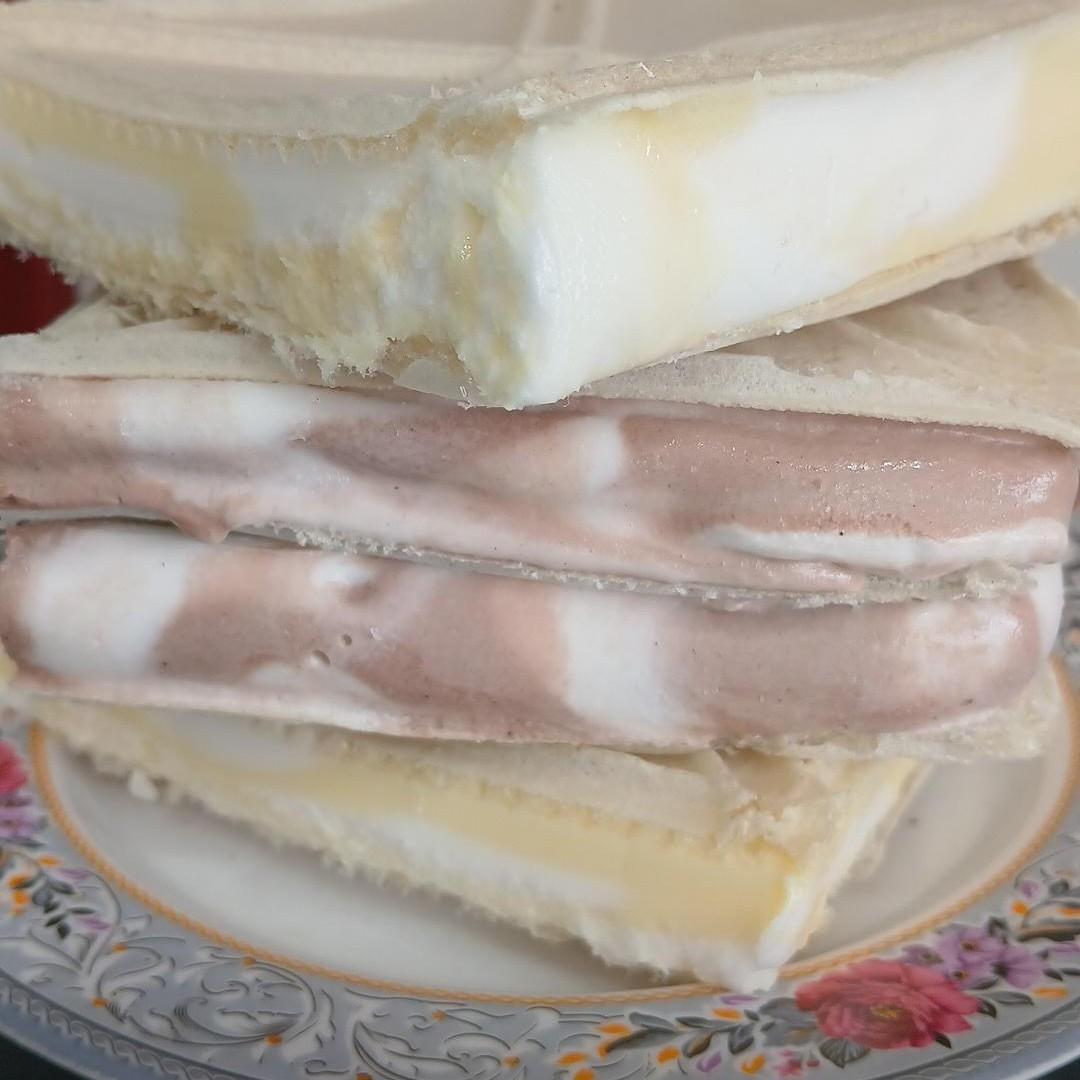 بستنی سنتی و آبمیوه رشنو