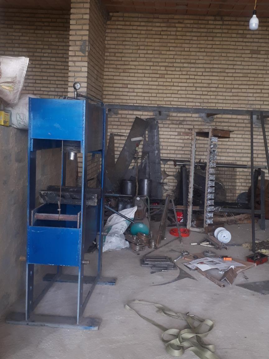 جوشکاری و تولید ادوات کشاورزی کوچک نژاد