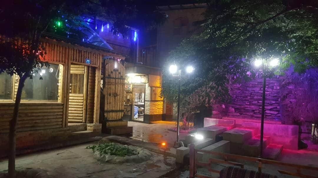 باغ رستوران بوی بهشت