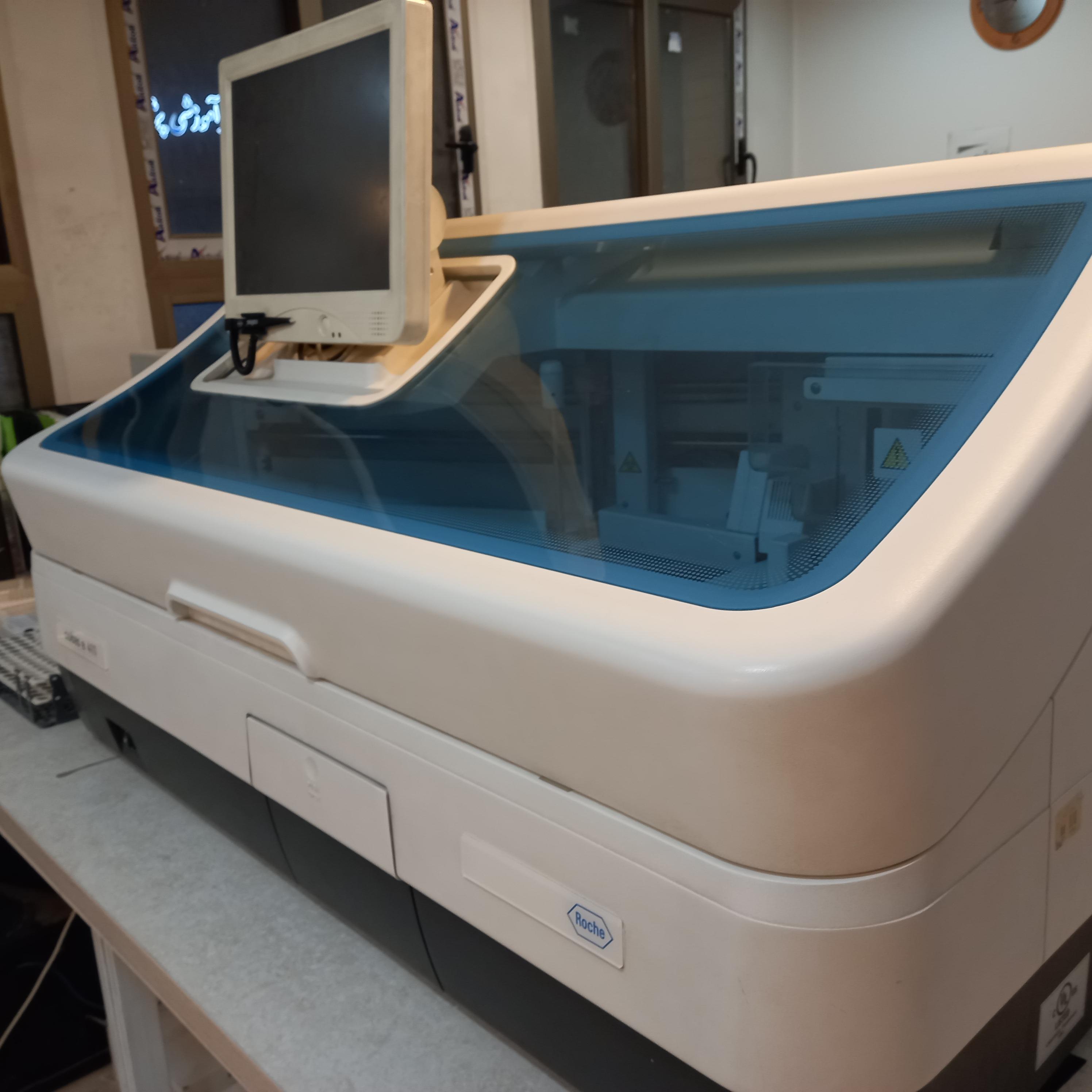 آزمایشگاه پاتوبیولوژی آذرمهر