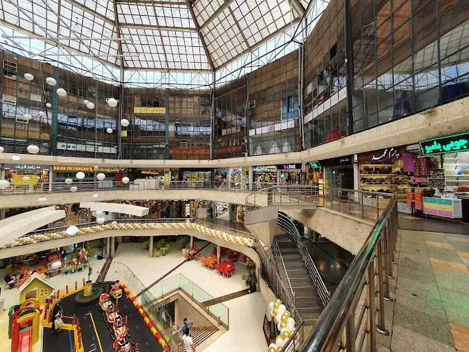 مرکز خرید بوستان محله پونک شمالی