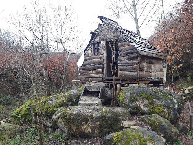 اقامتگاه اکوتوریستی کومه_کلبه چوبی