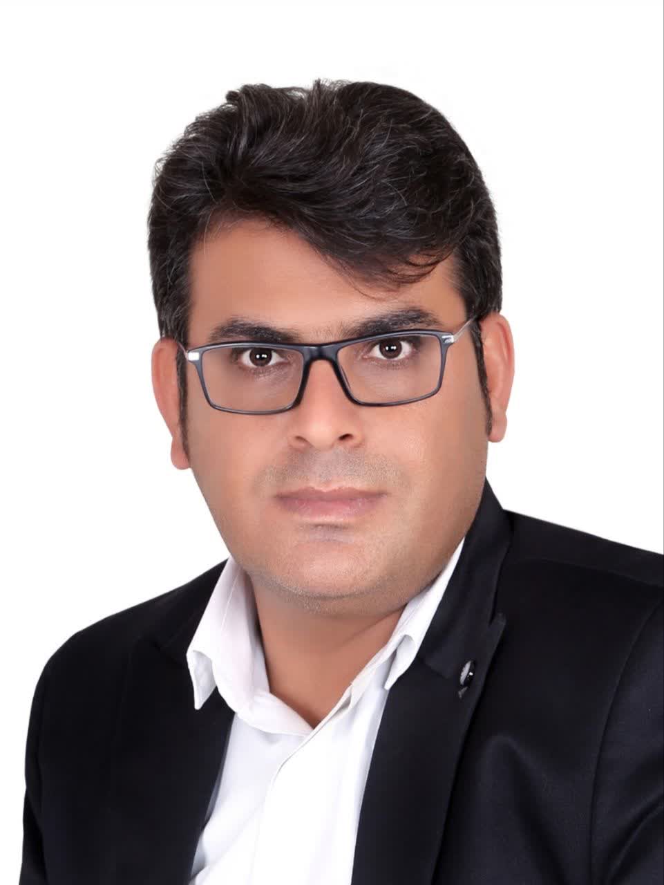 وکیل طاها حاجتی