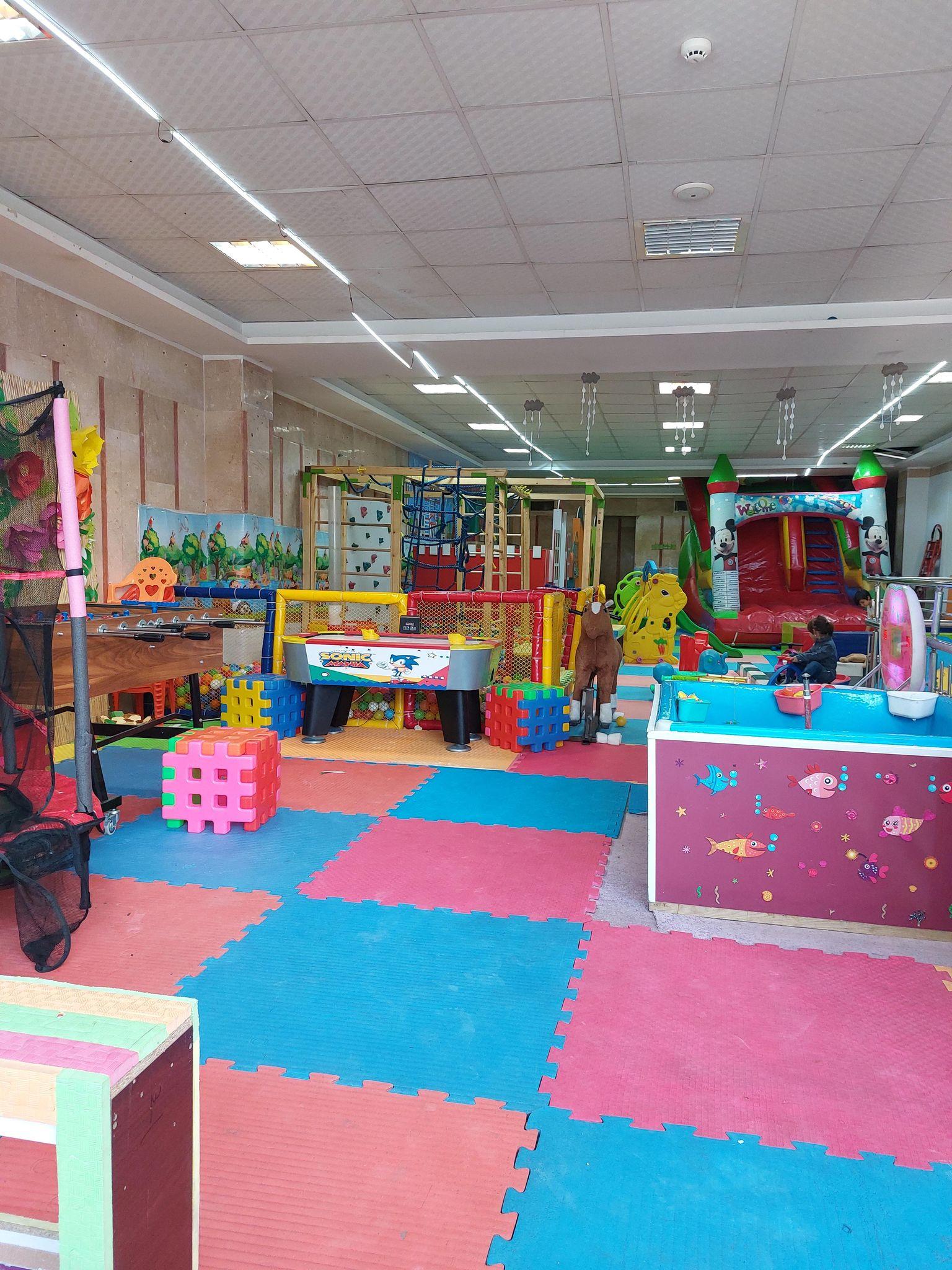 شهر بازی سر پوشیده فرشته ها