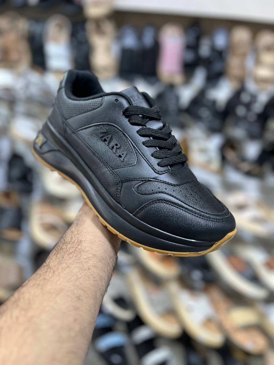 کفش و کتونی و دمپایی نجفی