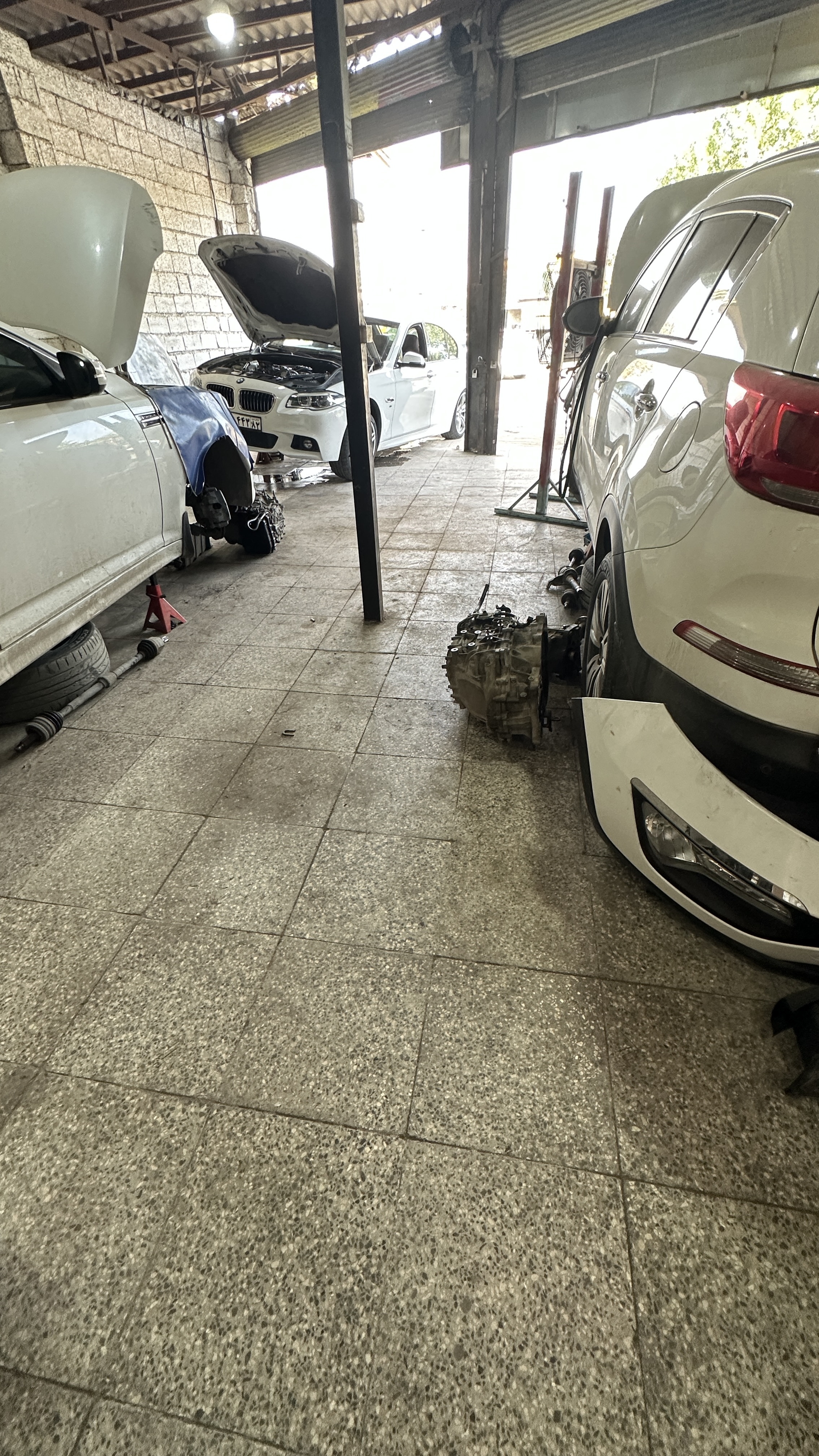 تعمیرگاه بنز بی ام و ایمان