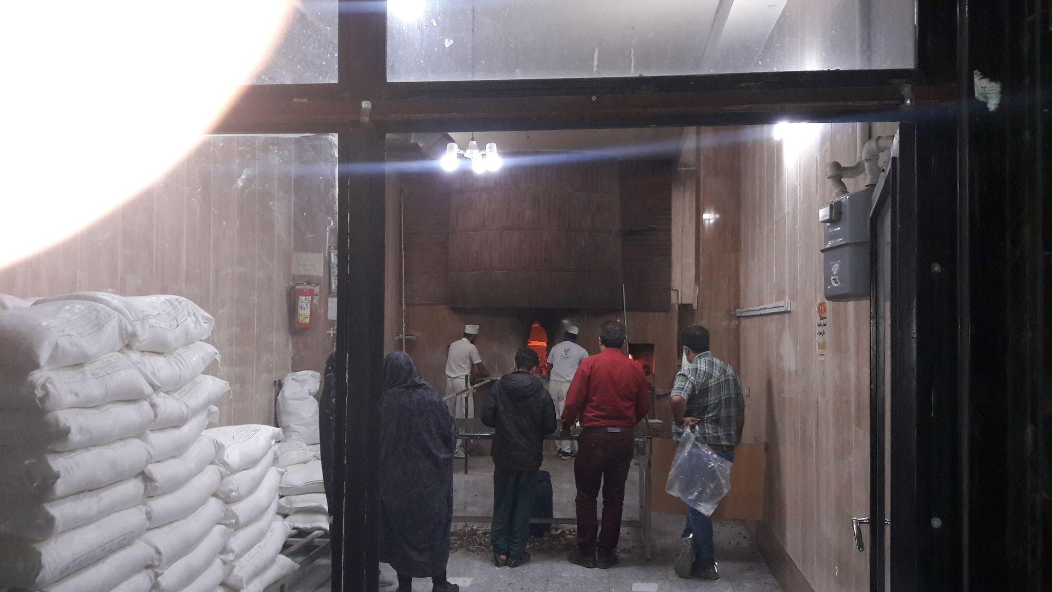 نانوایی سنگکی سنتی بشیری