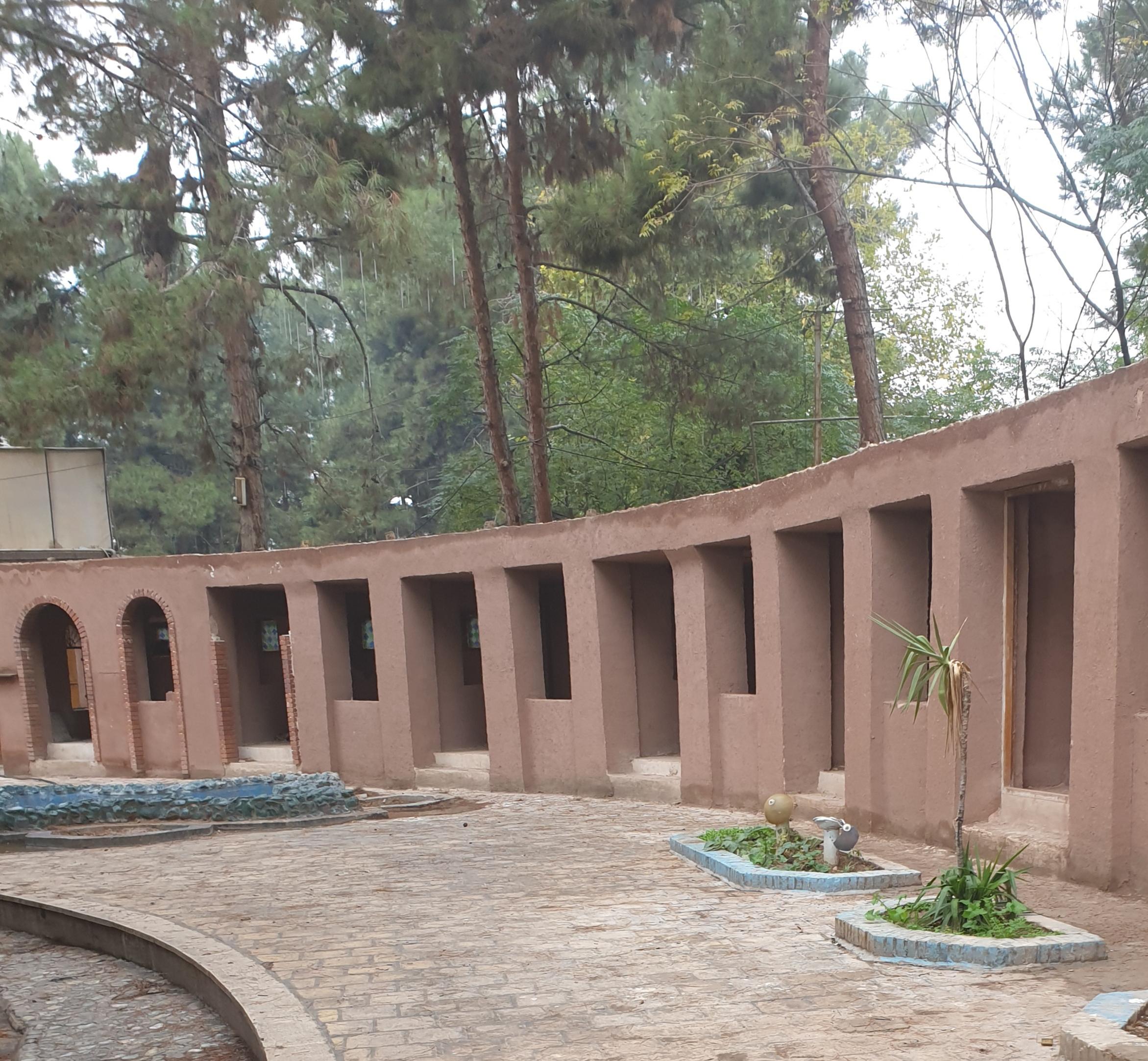 کافه رستوران دیاکو (پارک جنگلی پیشوا)