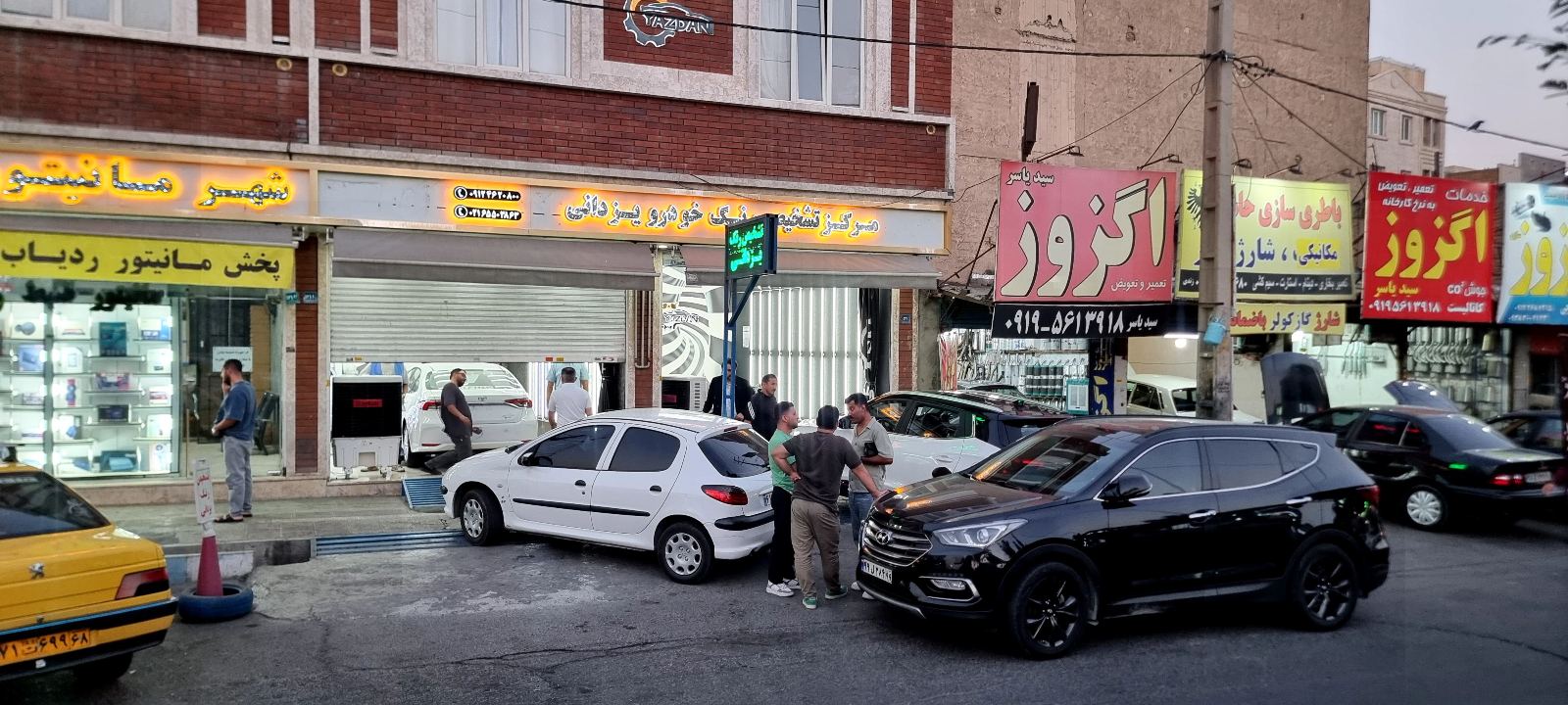 تشخیص رنگ و فنی خودرو یزدانی