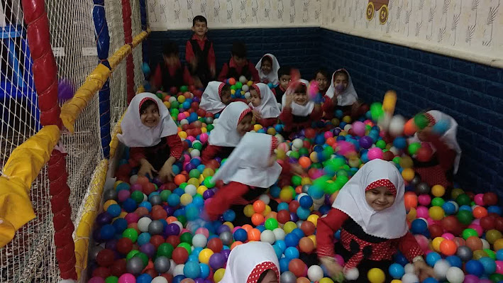 مهد و پیش دبستانی جامعة الحسین مشهد