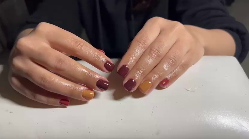 سالن کاشت ناخن فرزان