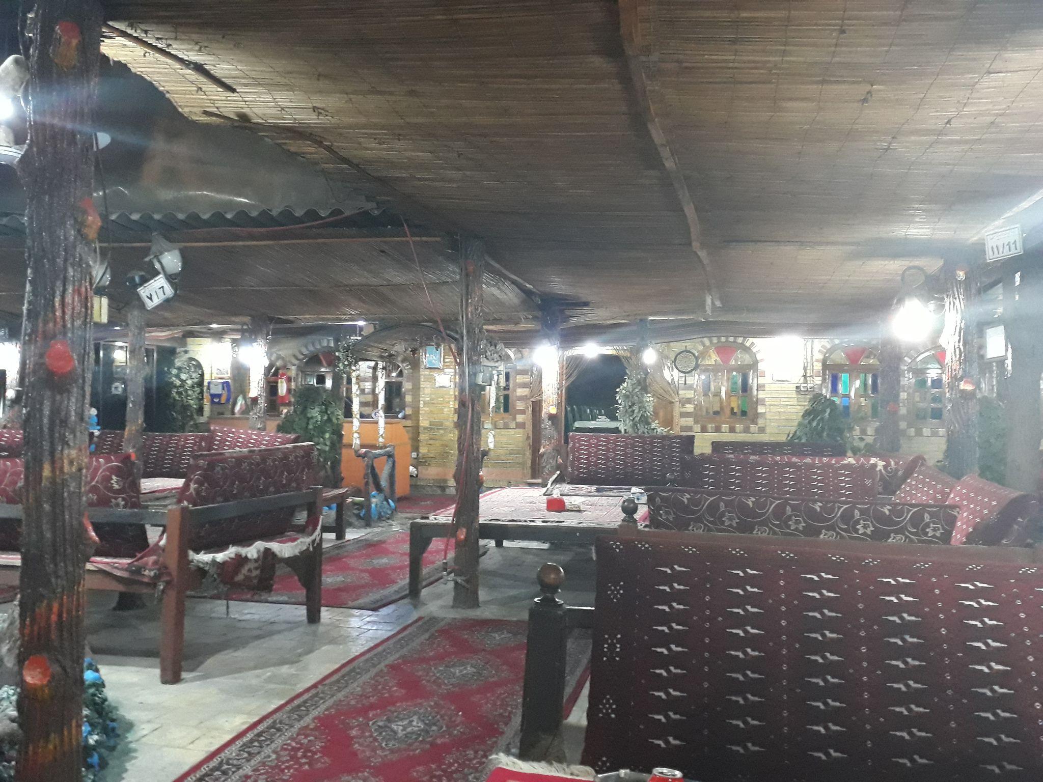 سفره خانه سنتی شاخه طوبی