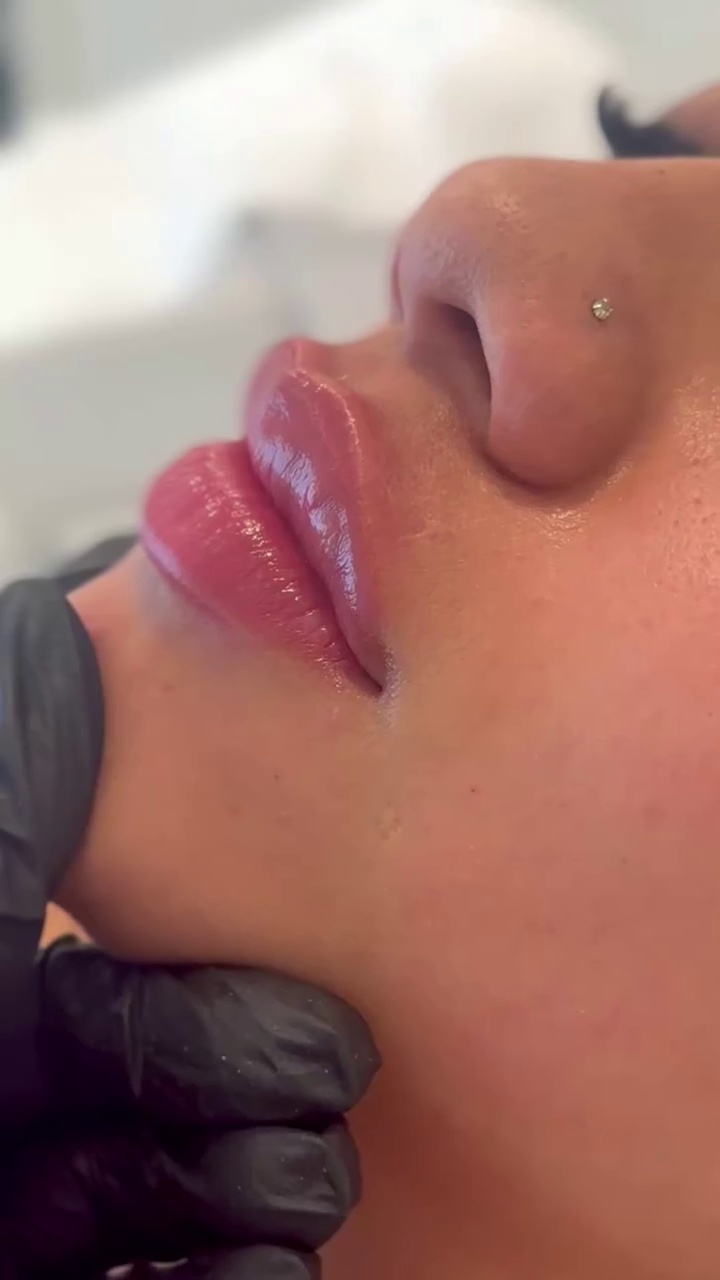 کلینیک پوست،مو و زیبایی دکتر پردل