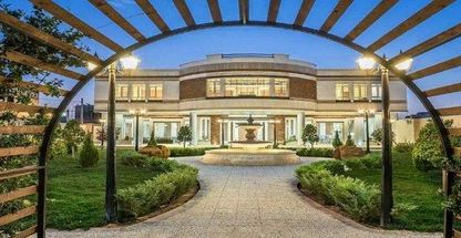 نمایندگی و تعمیرگاه تویوتا و لکسوس توانگر در یزد