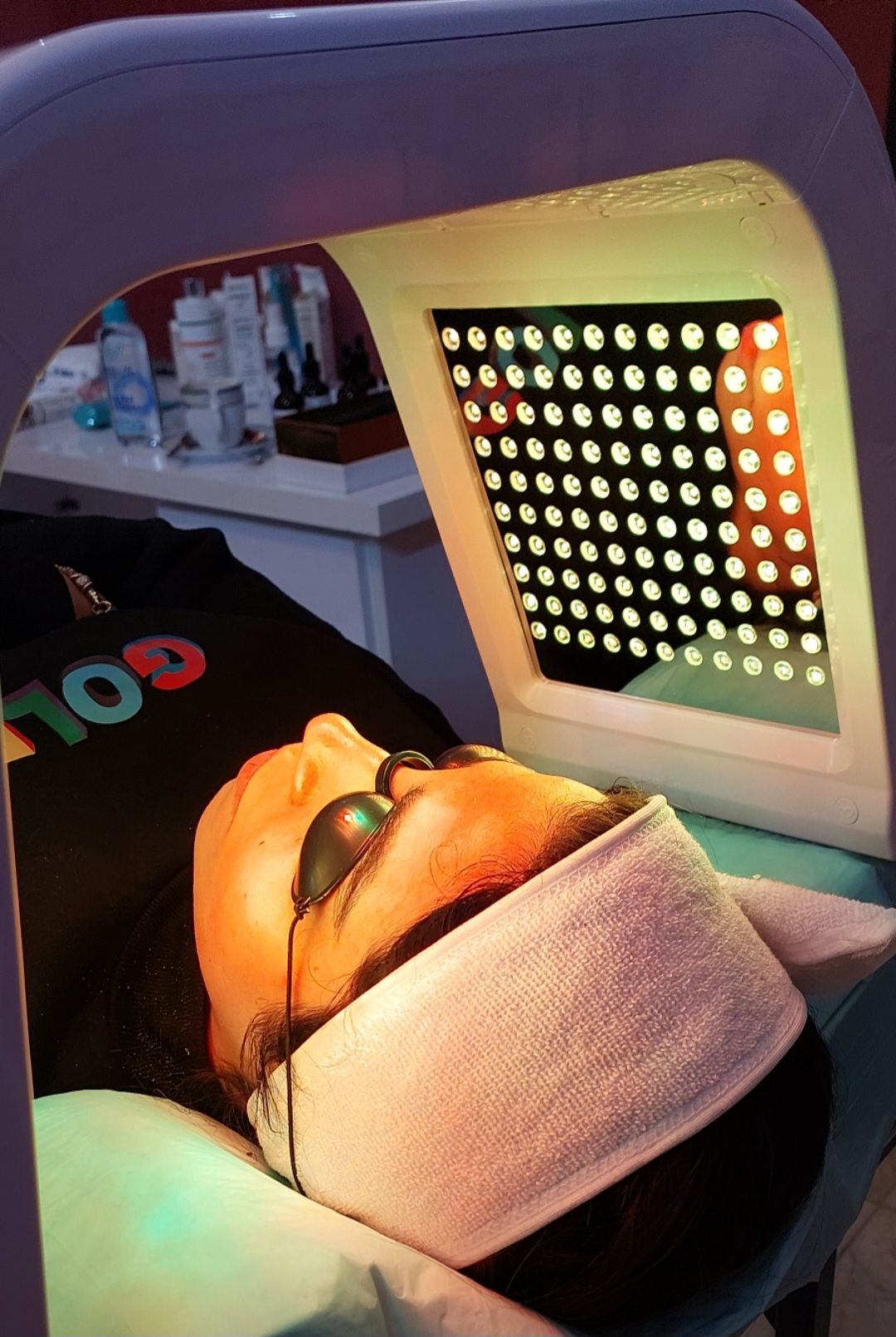 فیشیال پوست شقایق