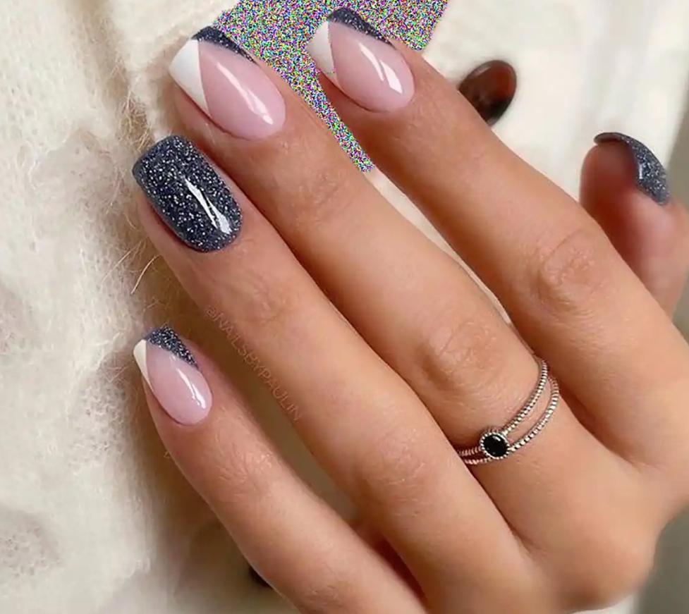 خدمات تخصصی ناخن سحر