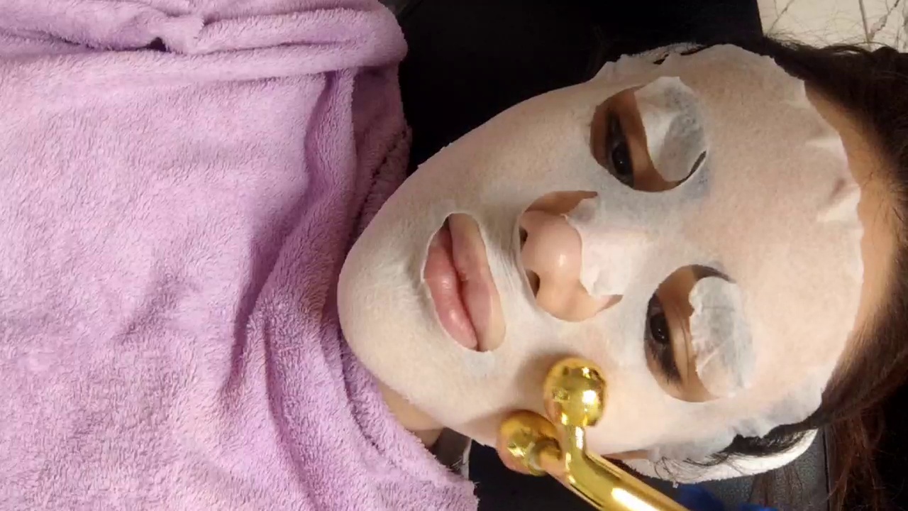 سالن زیبایی و سالن پاکسازی پوست صدف آرا