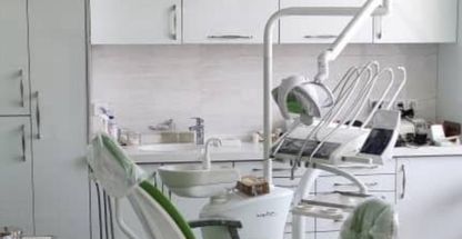 مطب دندانپزشکی دکتر مهرداد بابادی نیا