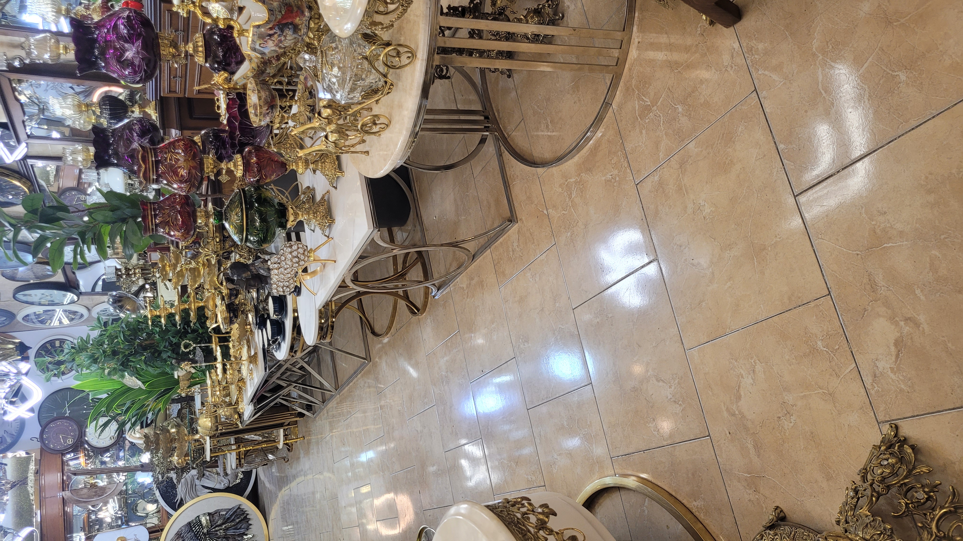 لوستر و دکوری منزل گالری زرین