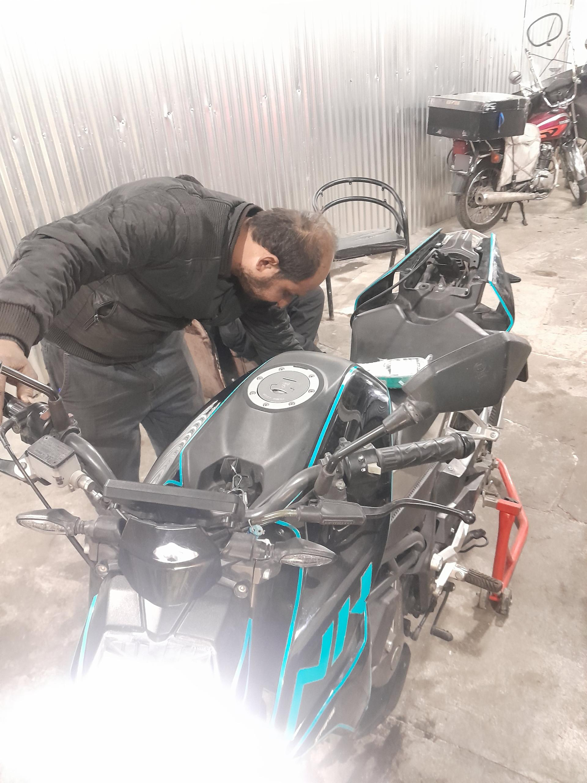 یدک سیکلت میثم