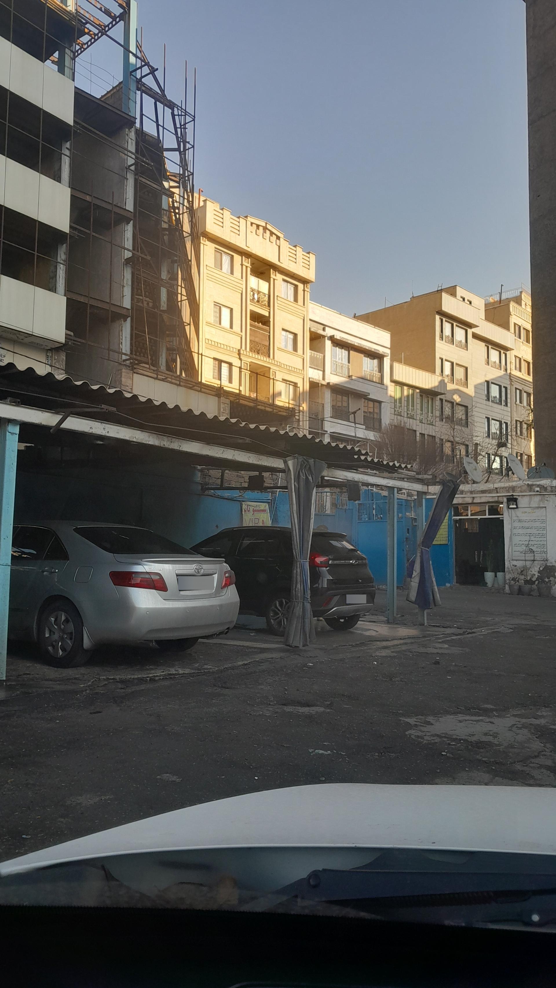 کارواش و کلینیک خودرو آریان