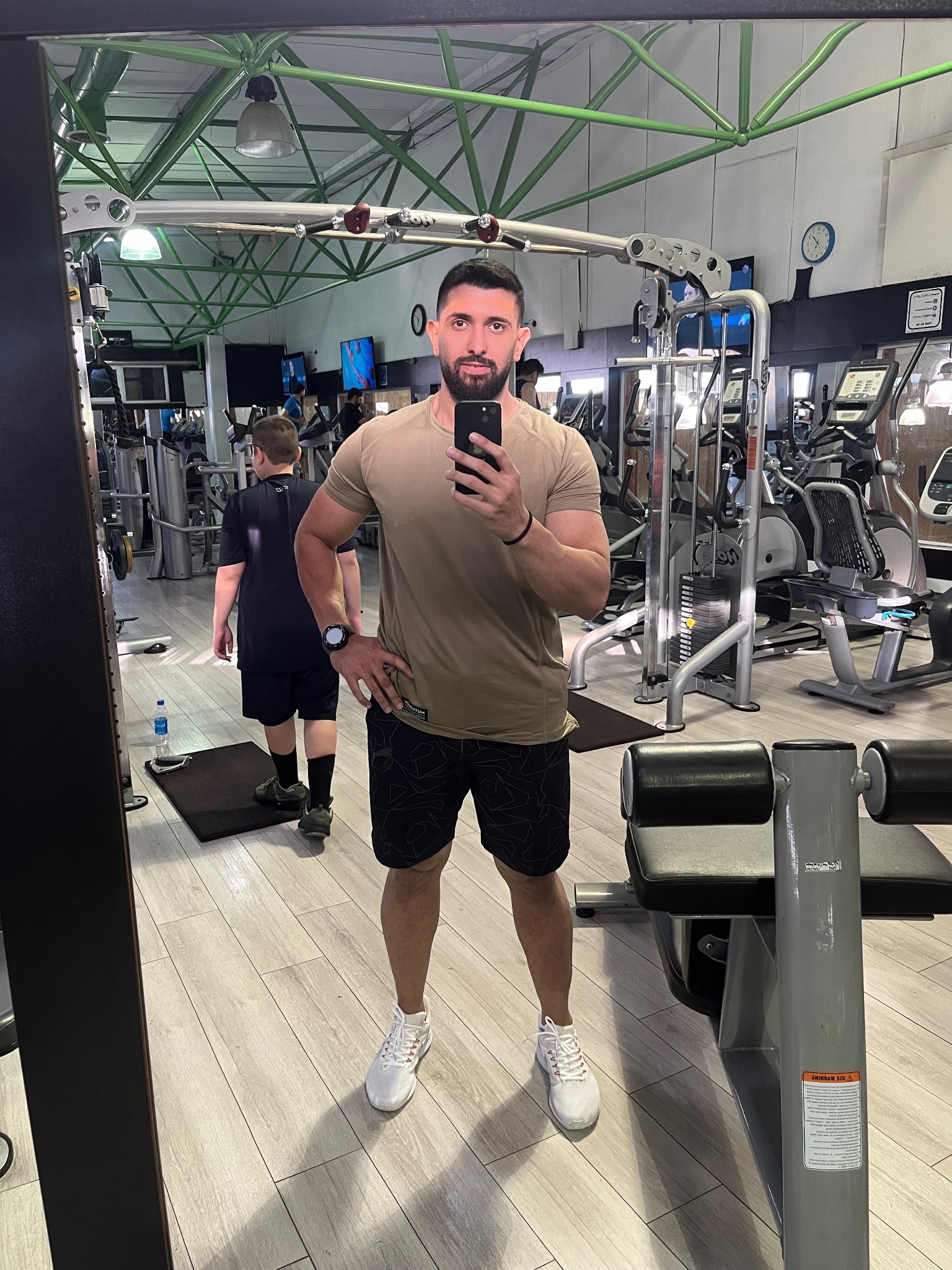 مربی بدنسازی و فیتنس در هوم جیم