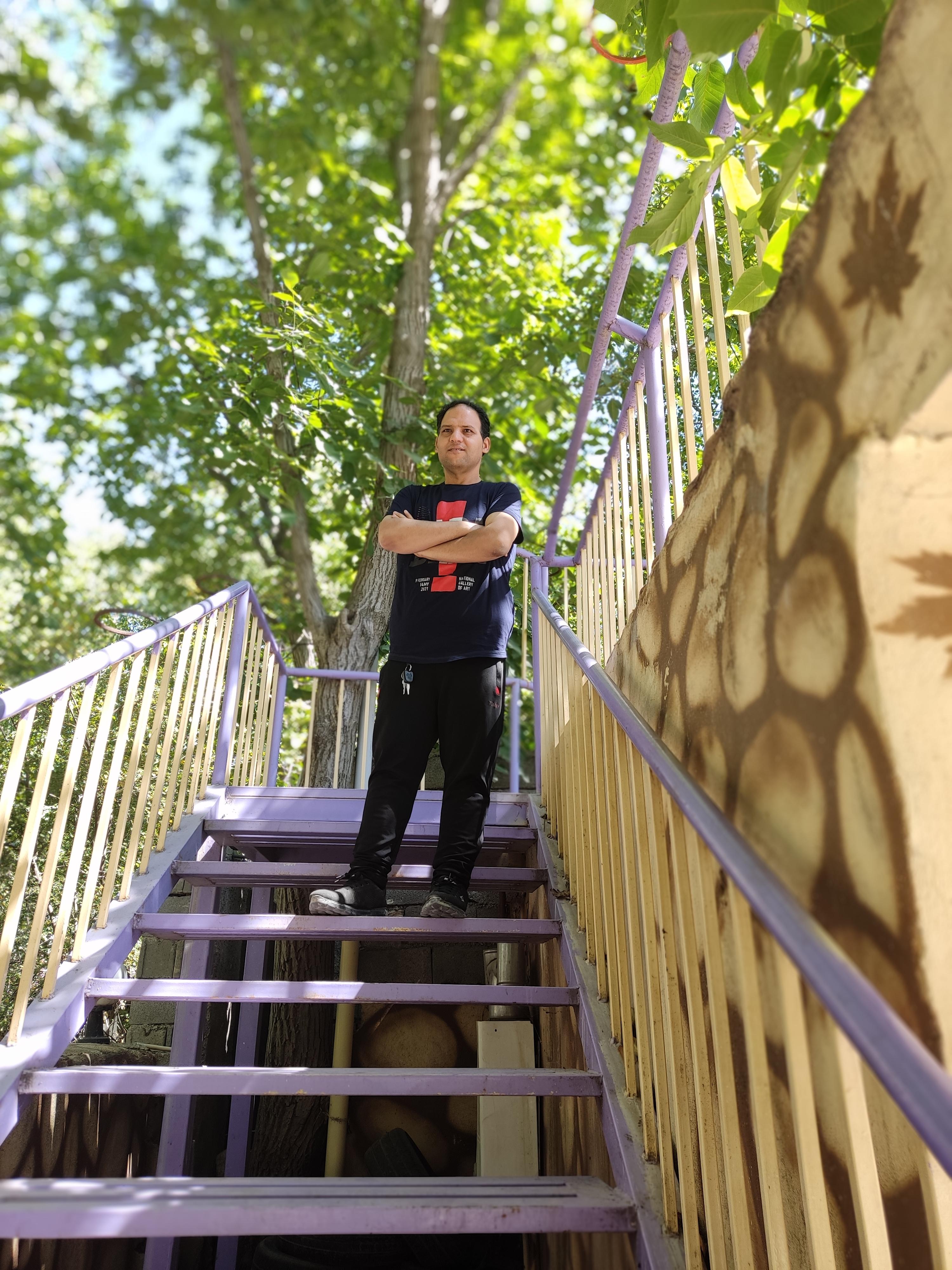 باغ رستوران لاوین