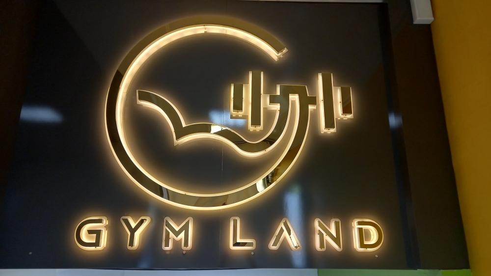 باشگاه جیم لند