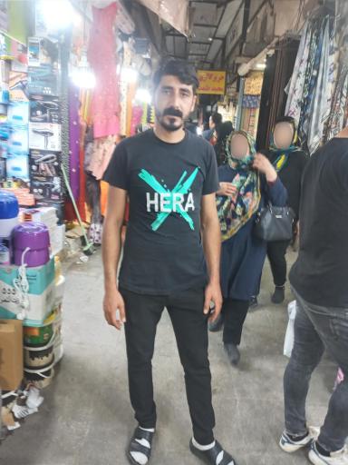 بازار لاریها