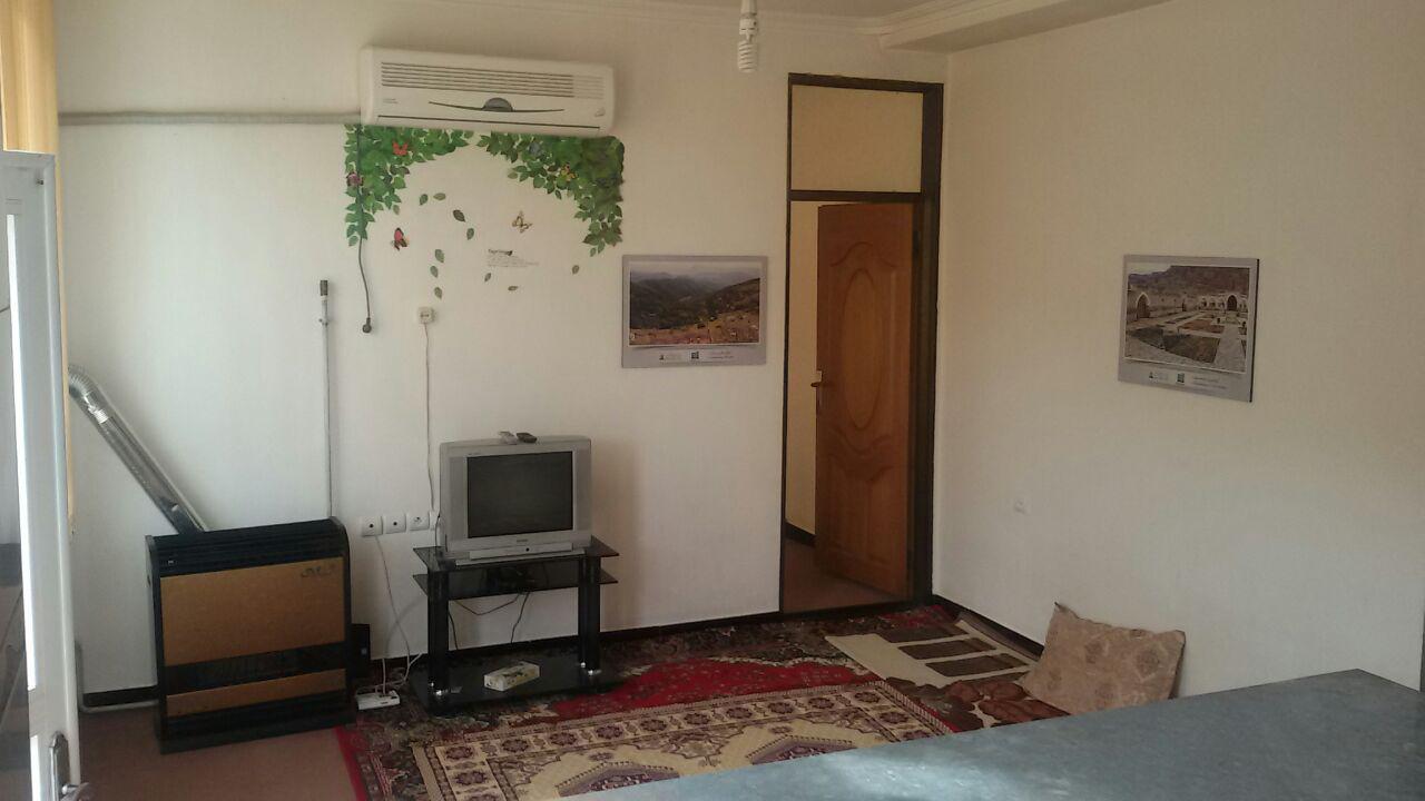 سوئیت برزگرحقی