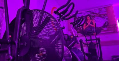 باشگاه بدنسازی بانوان مونفیت MooNfit