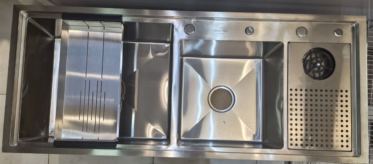 فروشنده مصالح ساختمانی داریوش