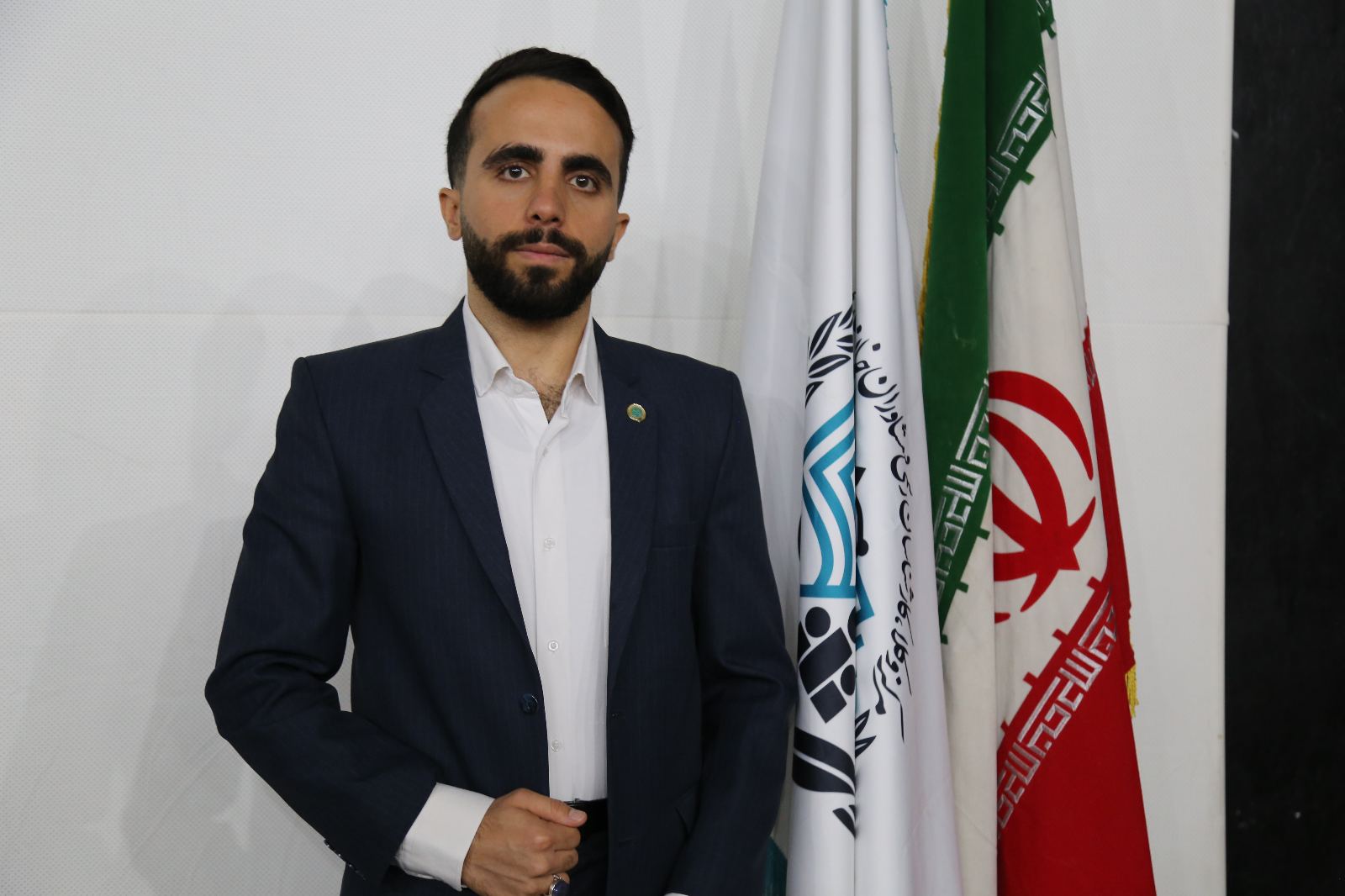 وکیل بنیامین خلیلی