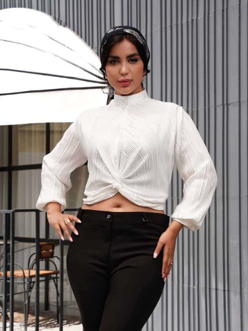 پوشاک بانوی ابریشمی