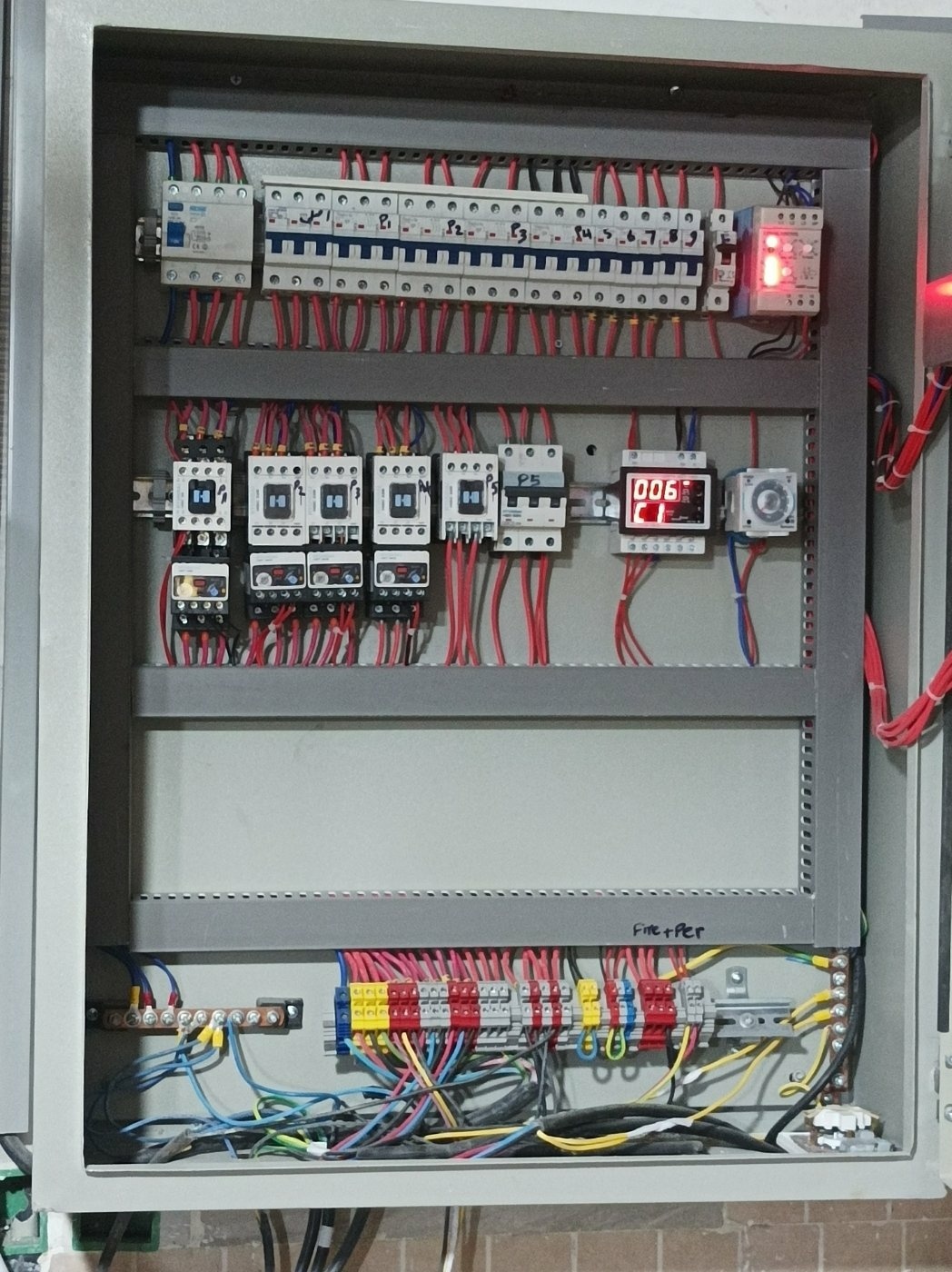 نادر عباسی تیرابادی