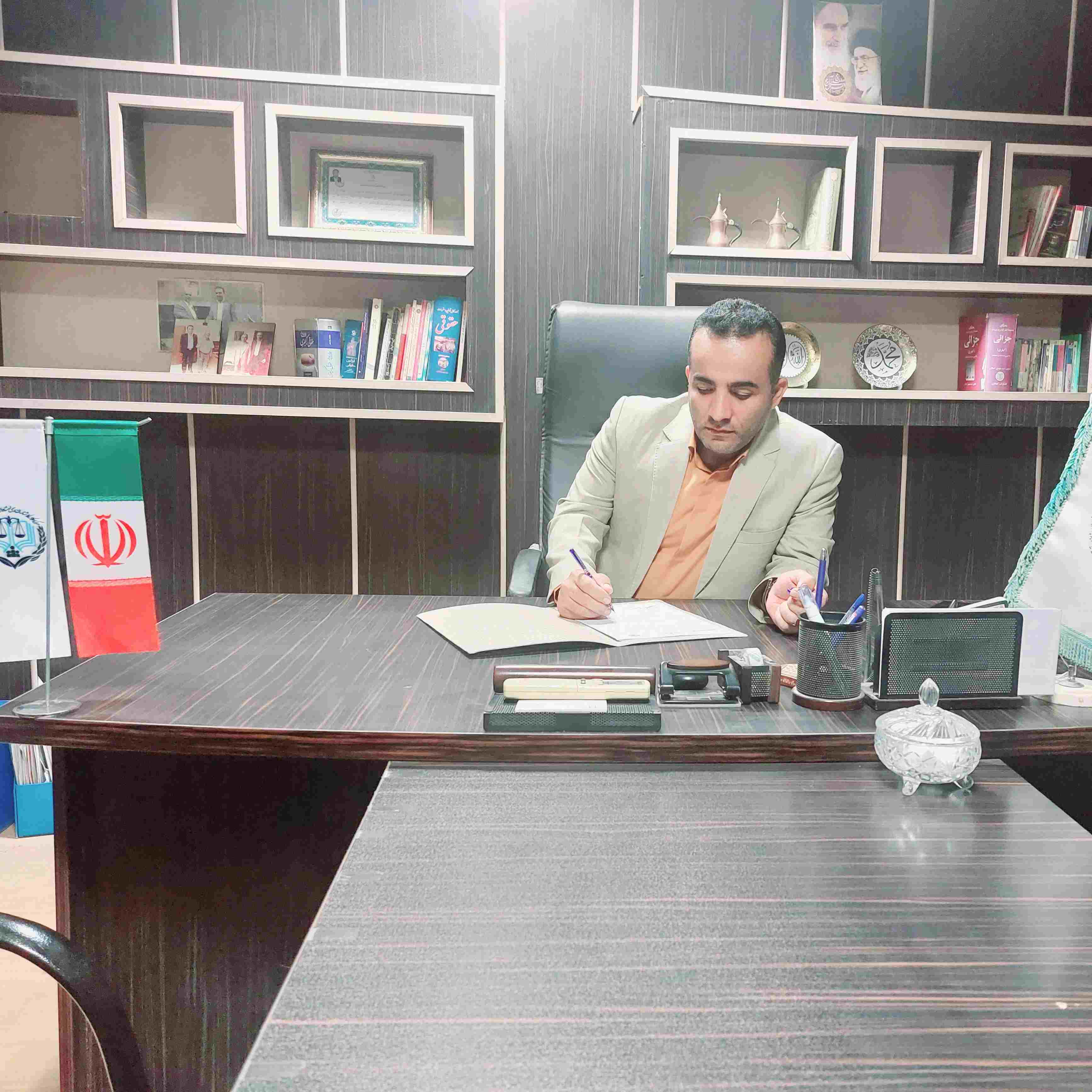 وکیل پایه یک دادگستری یاور طالب فر