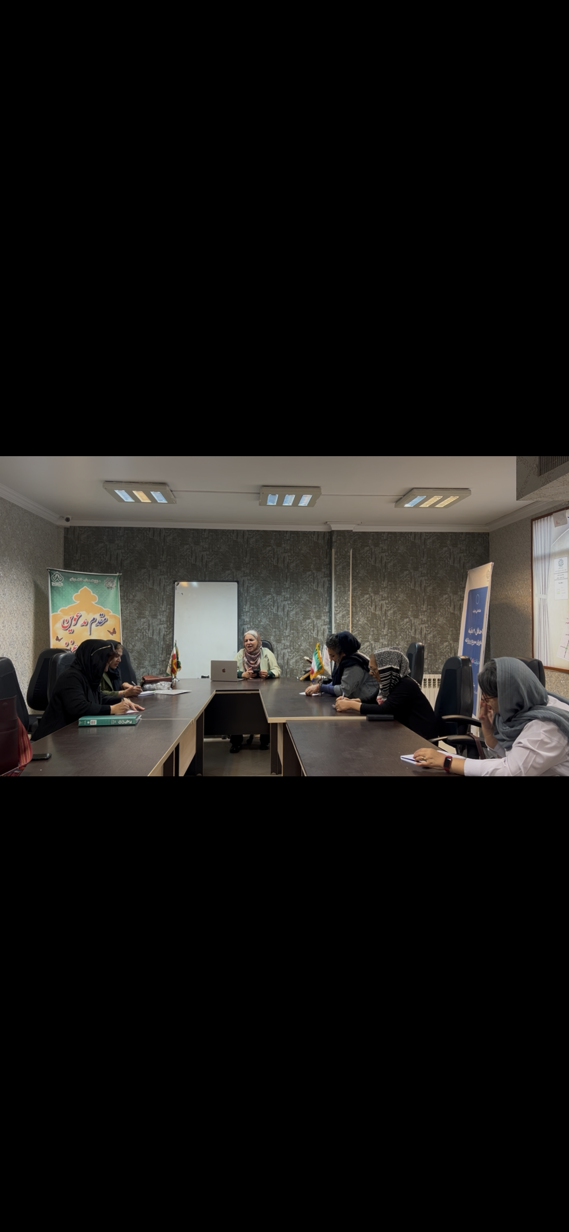 آموزش تجارت در کافه تجارت طلایی