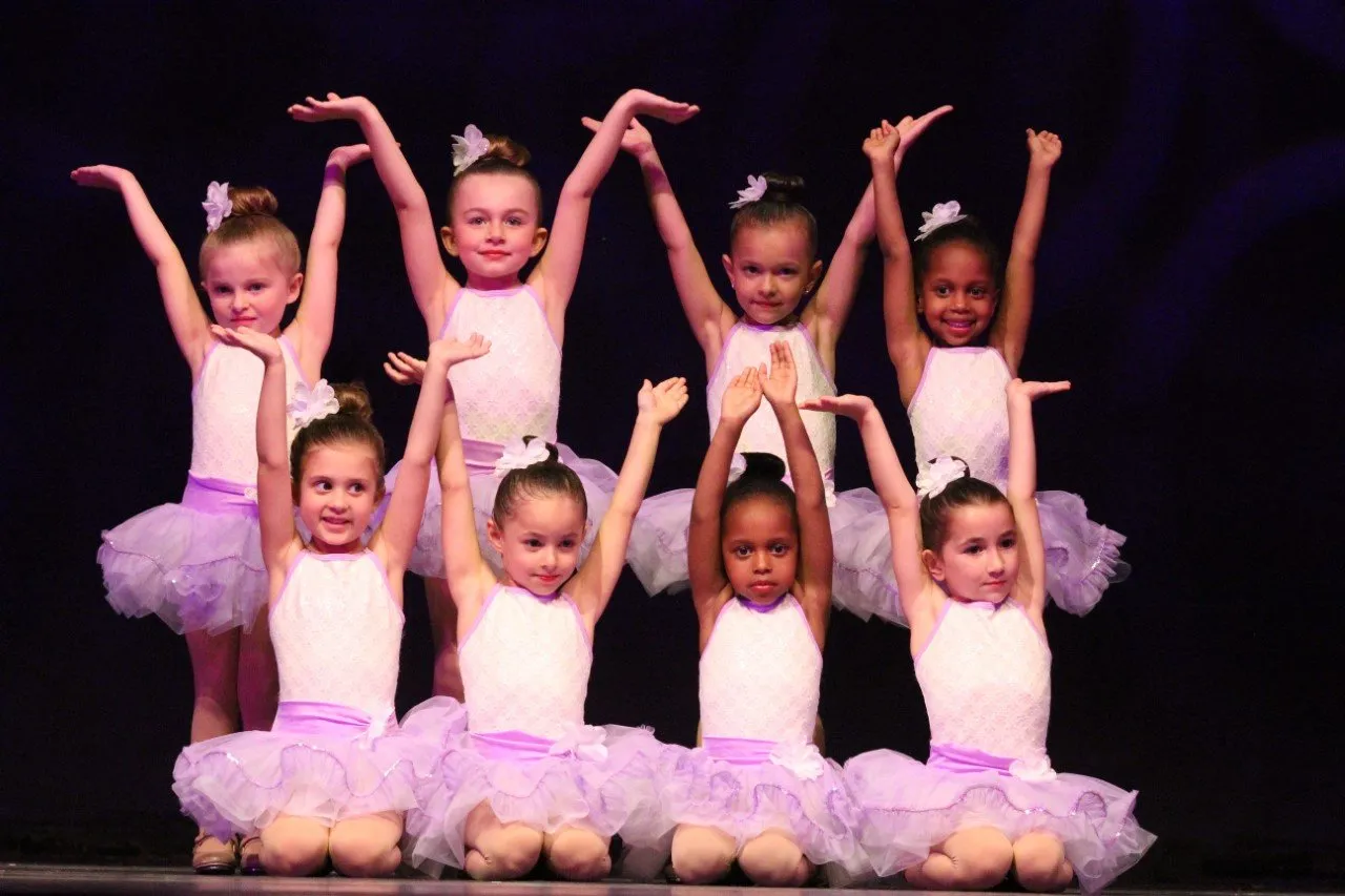 آکادمی رقص غزاله حیدری