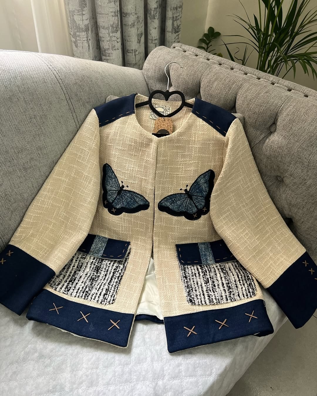 خدمات نگین و گلدوزی مونالیزا