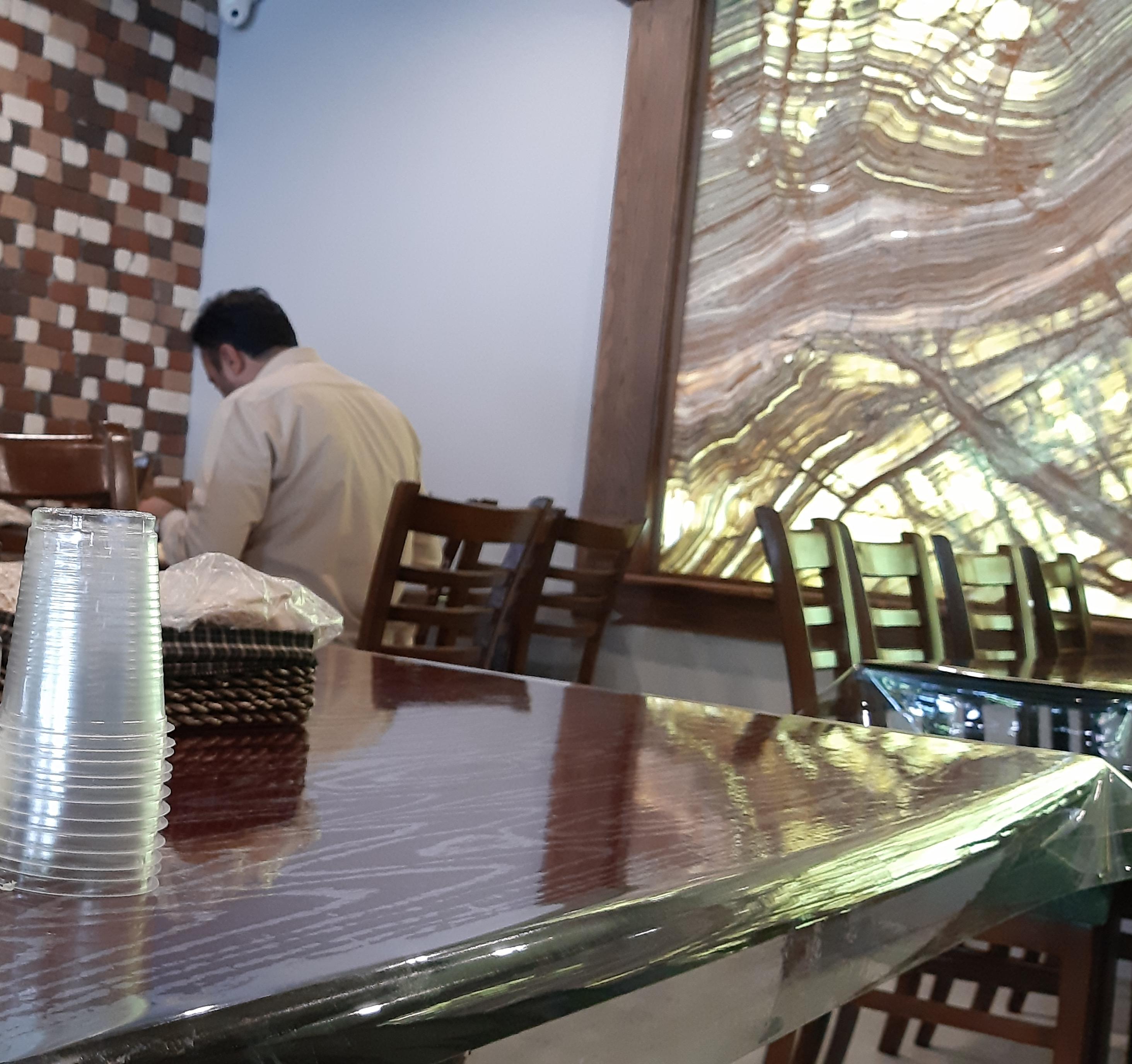 رستوران مهرداد