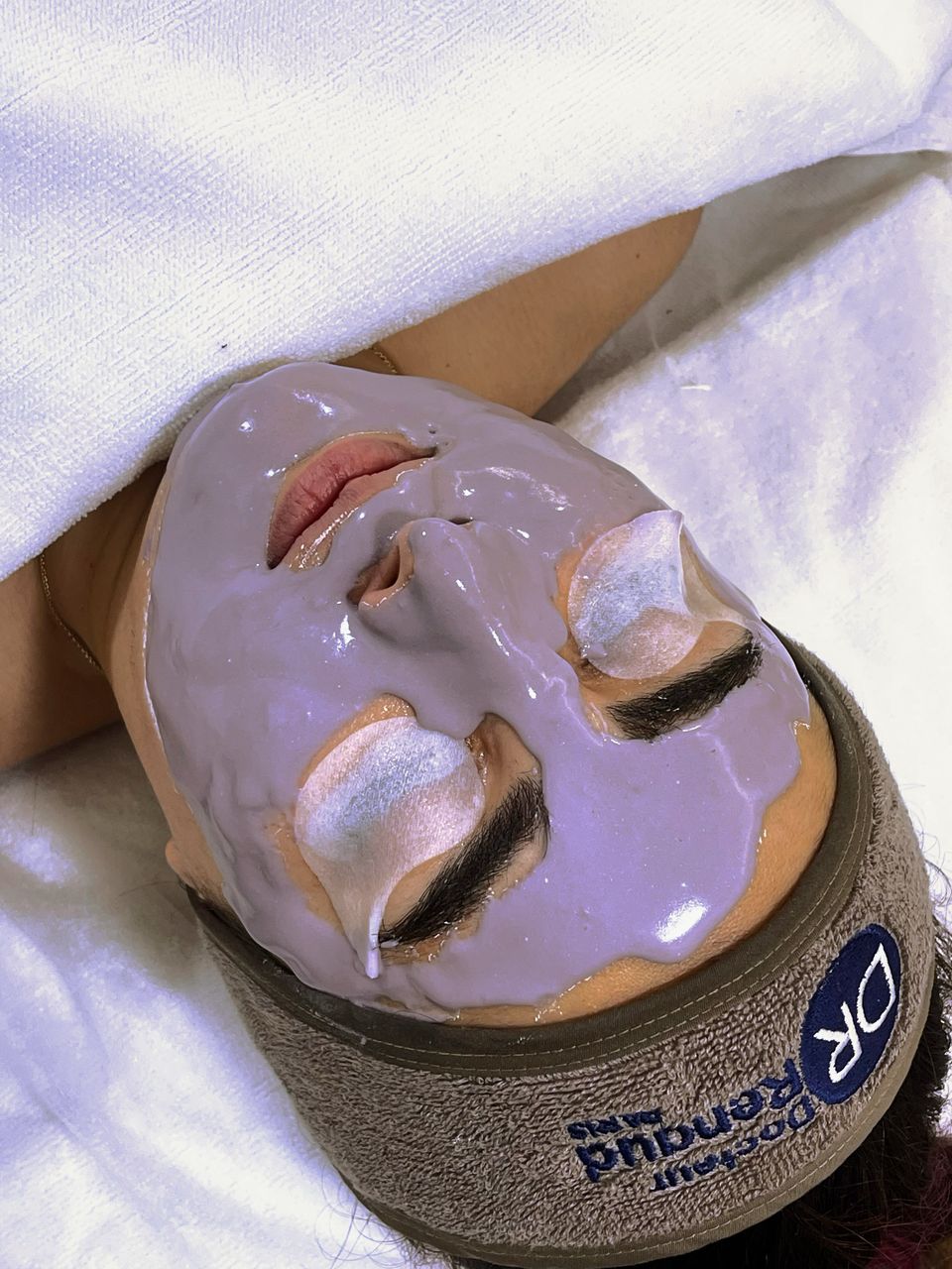 پوست و زیبایی صبا